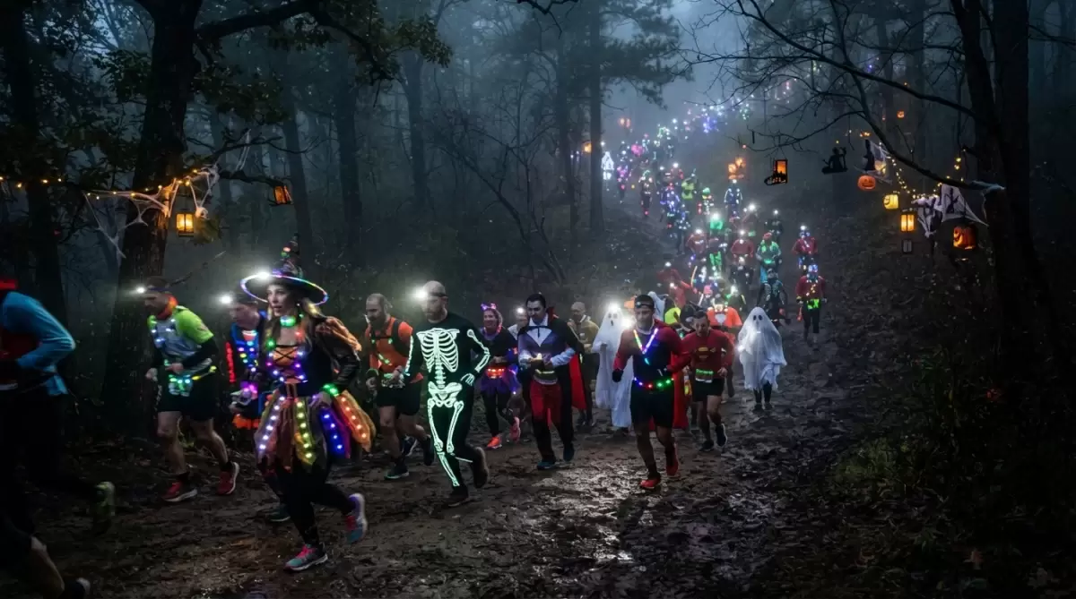 Hardlopen in het donker: Alles over De Acht van de Nacht en nachtelijke runs